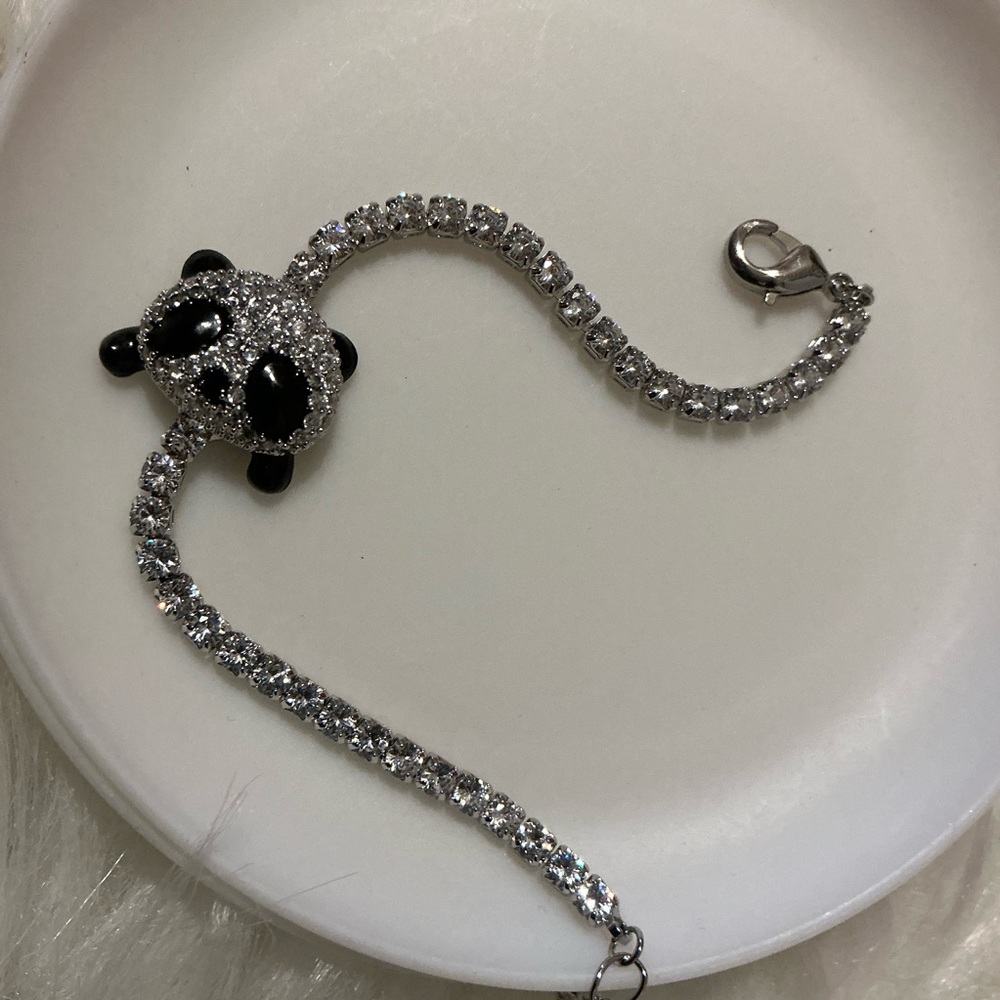Beautiful Panda rhinestone bracelet